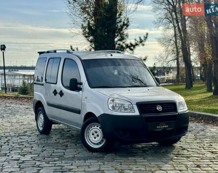 Серый Фиат Добло, объемом двигателя 1.25 л и пробегом 84 тыс. км за 9999 $, фото 1 на Automoto.ua