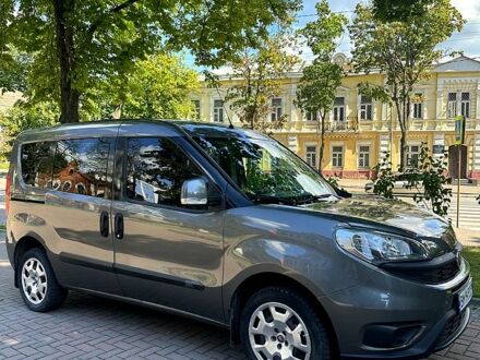 Серый Фиат Добло, объемом двигателя 1.4 л и пробегом 27 тыс. км за 10500 $, фото 1 на Automoto.ua