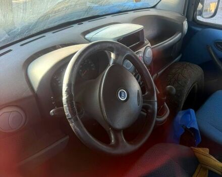 Синий Фиат Добло, объемом двигателя 1.9 л и пробегом 300 тыс. км за 1000 $, фото 5 на Automoto.ua