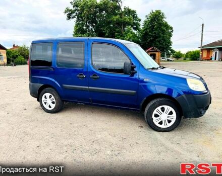 Синий Фиат Добло, объемом двигателя 1.9 л и пробегом 300 тыс. км за 4850 $, фото 1 на Automoto.ua