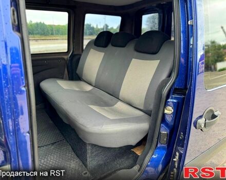 Синий Фиат Добло, объемом двигателя 1.9 л и пробегом 300 тыс. км за 4850 $, фото 8 на Automoto.ua