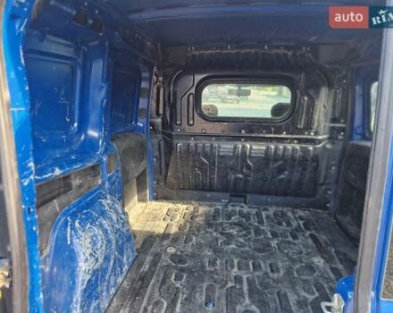 Синий Фиат Добло, объемом двигателя 1.25 л и пробегом 288 тыс. км за 3999 $, фото 4 на Automoto.ua