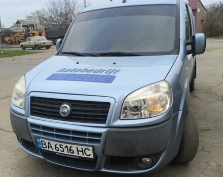 Синий Фиат Добло, объемом двигателя 1.9 л и пробегом 176 тыс. км за 5439 $, фото 4 на Automoto.ua