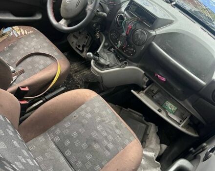 Синій Фіат Добло, об'ємом двигуна 1.3 л та пробігом 260 тис. км за 2000 $, фото 7 на Automoto.ua