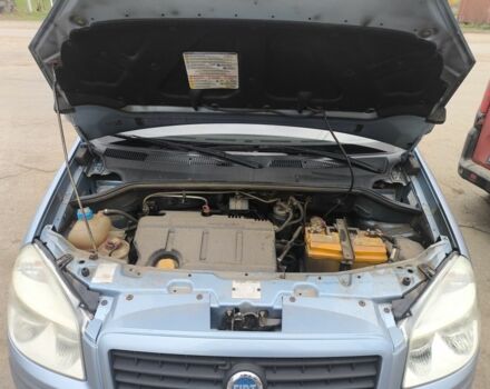 Синий Фиат Добло, объемом двигателя 1.9 л и пробегом 176 тыс. км за 5439 $, фото 8 на Automoto.ua