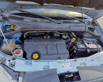 Синій Фіат Добло, об'ємом двигуна 1.9 л та пробігом 377 тис. км за 4900 $, фото 4 на Automoto.ua