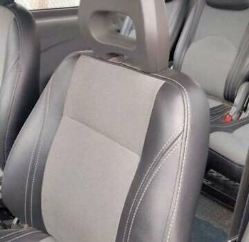 Синий Фиат Добло, объемом двигателя 1.2 л и пробегом 248 тыс. км за 3500 $, фото 4 на Automoto.ua