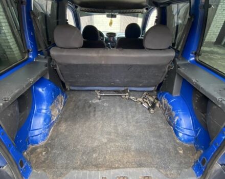 Синий Фиат Добло, объемом двигателя 1.9 л и пробегом 330 тыс. км за 2200 $, фото 9 на Automoto.ua