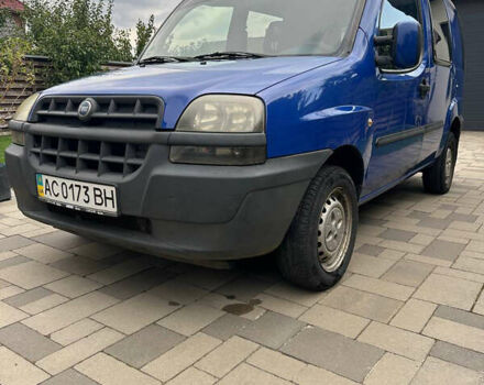 Синий Фиат Добло, объемом двигателя 1.6 л и пробегом 203 тыс. км за 3800 $, фото 2 на Automoto.ua