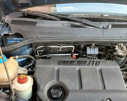 Синий Фиат Добло, объемом двигателя 1.9 л и пробегом 251 тыс. км за 3500 $, фото 8 на Automoto.ua