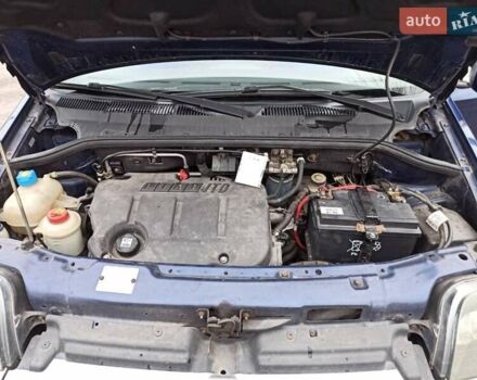 Синий Фиат Добло, объемом двигателя 1.9 л и пробегом 192 тыс. км за 5500 $, фото 13 на Automoto.ua