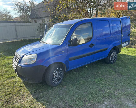 Синий Фиат Добло, объемом двигателя 1.25 л и пробегом 260 тыс. км за 2900 $, фото 1 на Automoto.ua