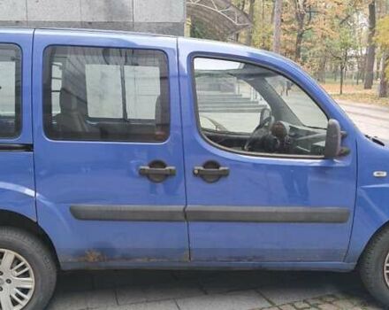 Синий Фиат Добло, объемом двигателя 1.4 л и пробегом 260 тыс. км за 3500 $, фото 2 на Automoto.ua