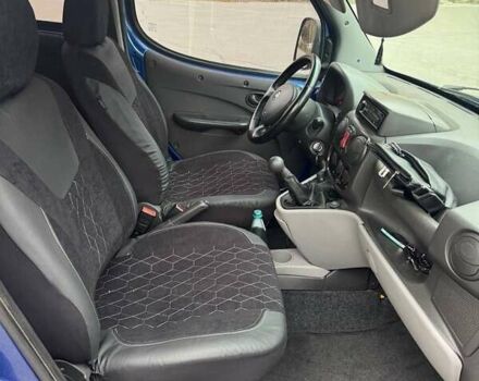 Синий Фиат Добло, объемом двигателя 1.3 л и пробегом 260 тыс. км за 5700 $, фото 4 на Automoto.ua