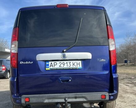 Синий Фиат Добло, объемом двигателя 1.2 л и пробегом 264 тыс. км за 5000 $, фото 5 на Automoto.ua