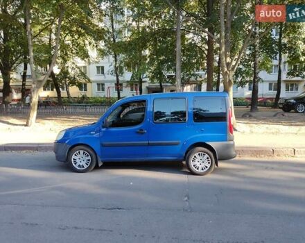 Синий Фиат Добло, объемом двигателя 1.4 л и пробегом 350 тыс. км за 3600 $, фото 1 на Automoto.ua