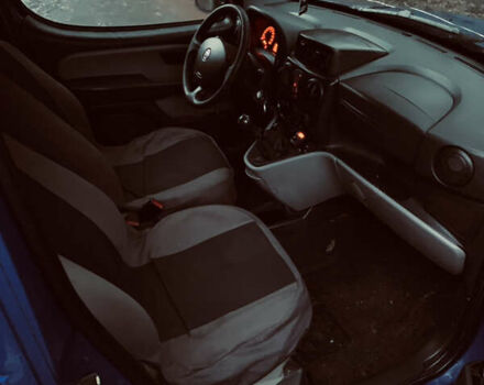 Синий Фиат Добло, объемом двигателя 1.25 л и пробегом 380 тыс. км за 5300 $, фото 7 на Automoto.ua