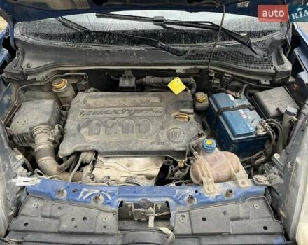 Фиат Добло 2013 в Виноградове на Automoto.ua Синий Фиат Добло, объемом двигателя 1.6 л и пробегом 245 тыс. км за 4700 $, фото 14 на Automoto.ua