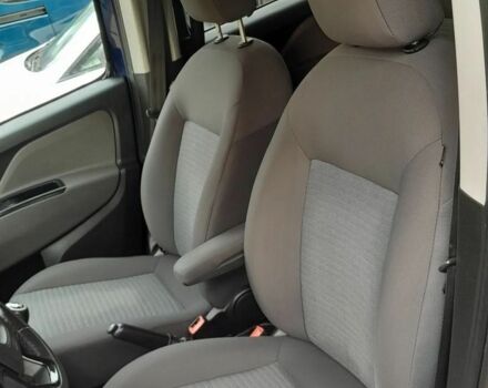 Синий Фиат Добло, объемом двигателя 1.6 л и пробегом 150 тыс. км за 9100 $, фото 15 на Automoto.ua