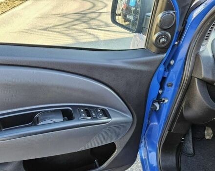 Синий Фиат Добло, объемом двигателя 1.4 л и пробегом 145 тыс. км за 7100 $, фото 15 на Automoto.ua