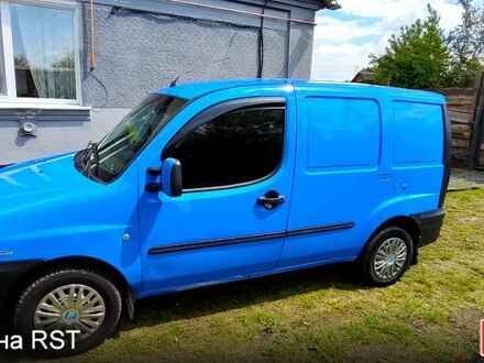 Синій Фіат Добло, об'ємом двигуна 1.6 л та пробігом 299 тис. км за 3100 $, фото 1 на Automoto.ua