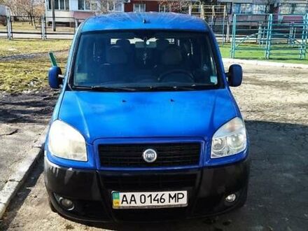 Синий Фиат Добло, объемом двигателя 1.2 л и пробегом 260 тыс. км за 4600 $, фото 1 на Automoto.ua