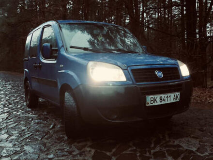 Синий Фиат Добло, объемом двигателя 1.25 л и пробегом 380 тыс. км за 5300 $, фото 1 на Automoto.ua