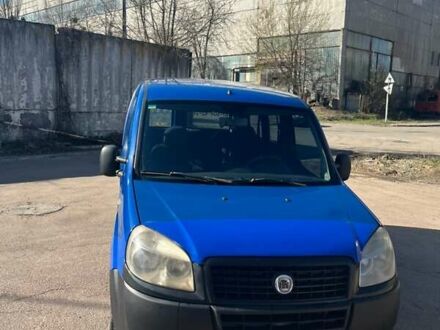 Синій Фіат Добло, об'ємом двигуна 1.37 л та пробігом 435 тис. км за 2999 $, фото 1 на Automoto.ua