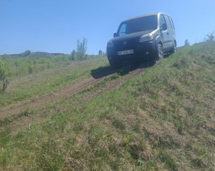 Зелений Фіат Добло, об'ємом двигуна 1.2 л та пробігом 145 тис. км за 3750 $, фото 2 на Automoto.ua