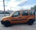 Оранжевый Фиат Добло, объемом двигателя 1.37 л и пробегом 227 тыс. км за 3800 $, фото 1 на Automoto.ua
