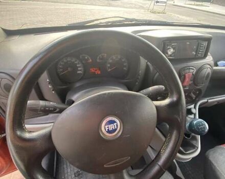 Оранжевый Фиат Добло, объемом двигателя 1.37 л и пробегом 227 тыс. км за 3800 $, фото 1 на Automoto.ua