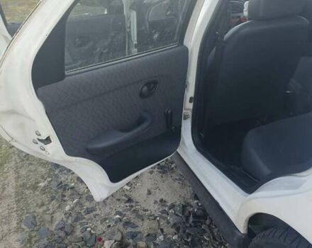 Белый Фиат Палио, объемом двигателя 1.2 л и пробегом 297 тыс. км за 1999 $, фото 7 на Automoto.ua