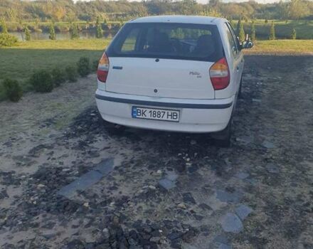 Белый Фиат Палио, объемом двигателя 1.2 л и пробегом 297 тыс. км за 1999 $, фото 1 на Automoto.ua