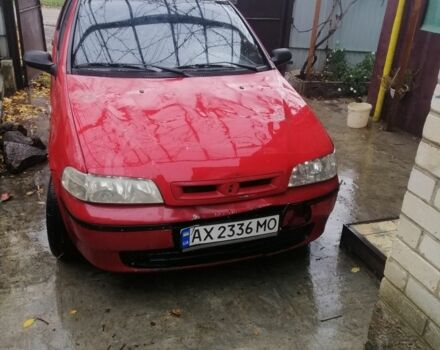 Красный Фиат Палио, объемом двигателя 1.2 л и пробегом 1000 тыс. км за 2400 $, фото 1 на Automoto.ua