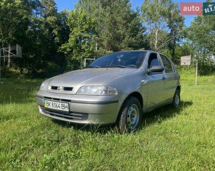 Сірий Фіат Паліо, об'ємом двигуна 1.24 л та пробігом 250 тис. км за 2950 $, фото 1 на Automoto.ua