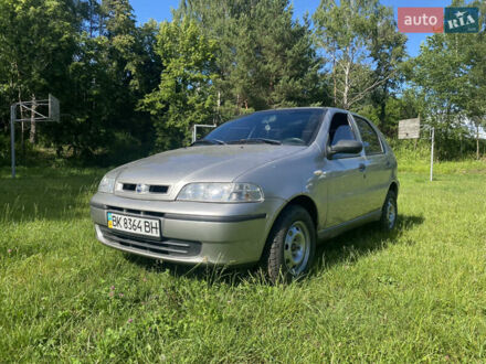Фіат Паліо 2003 у Дубно на Automoto.ua Сірий Фіат Паліо, об'ємом двигуна 1.24 л та пробігом 250 тис. км за 2950 $, фото 1 на Automoto.ua
