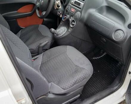 Белый Фиат Панда, объемом двигателя 1.2 л и пробегом 181 тыс. км за 3900 $, фото 6 на Automoto.ua