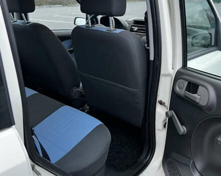 Білий Фіат Панда, об'ємом двигуна 1.2 л та пробігом 124 тис. км за 3900 $, фото 45 на Automoto.ua