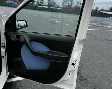 Білий Фіат Панда, об'ємом двигуна 1.2 л та пробігом 124 тис. км за 3900 $, фото 43 на Automoto.ua