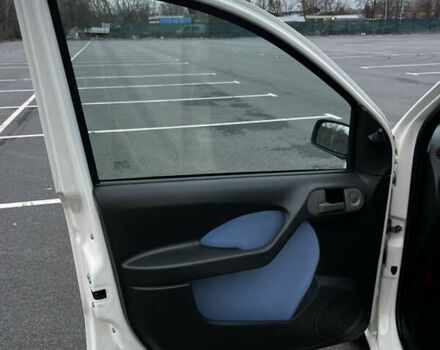 Білий Фіат Панда, об'ємом двигуна 1.2 л та пробігом 124 тис. км за 3900 $, фото 49 на Automoto.ua