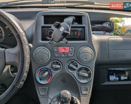 Фиат Панда 2011 в Харькове на Automoto.ua Белый Фиат Панда, объемом двигателя 1.2 л и пробегом 112 тыс. км за 4290 $, фото 13 на Automoto.ua