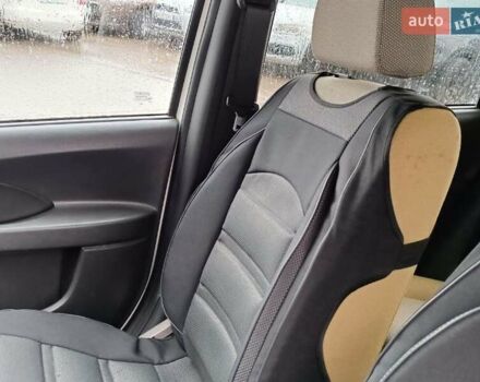 Фиат Панда 2011 в Львове на Automoto.ua Белый Фиат Панда, объемом двигателя 1.2 л и пробегом 184 тыс. км за 3500 $, фото 15 на Automoto.ua