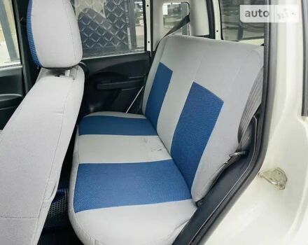 Белый Фиат Панда, объемом двигателя 1.2 л и пробегом 228 тыс. км за 4427 $, фото 10 на Automoto.ua