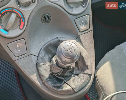 Фиат Панда 2011 в Харькове на Automoto.ua Белый Фиат Панда, объемом двигателя 1.2 л и пробегом 112 тыс. км за 4290 $, фото 18 на Automoto.ua