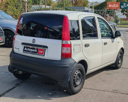 Фиат Панда 2011 в Харькове на Automoto.ua Белый Фиат Панда, объемом двигателя 1.2 л и пробегом 112 тыс. км за 4290 $, фото 6 на Automoto.ua