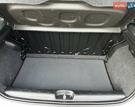 Белый Фиат Панда, объемом двигателя 1 л и пробегом 2 тыс. км за 13800 $, фото 22 на Automoto.ua