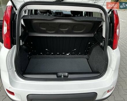 Белый Фиат Панда, объемом двигателя 1 л и пробегом 2 тыс. км за 13800 $, фото 21 на Automoto.ua