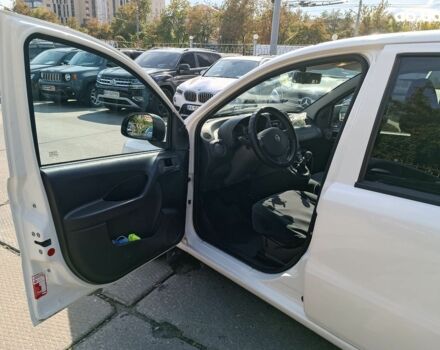 Белый Фиат Панда, объемом двигателя 1.2 л и пробегом 112 тыс. км за 4290 $, фото 14 на Automoto.ua