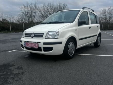 Белый Фиат Панда, объемом двигателя 1.2 л и пробегом 124 тыс. км за 3900 $, фото 1 на Automoto.ua