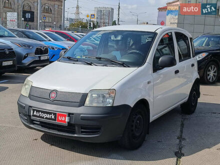 Фіат Панда 2011 у Харкові на Automoto.ua Білий Фіат Панда, об'ємом двигуна 1.2 л та пробігом 112 тис. км за 4290 $, фото 1 на Automoto.ua
